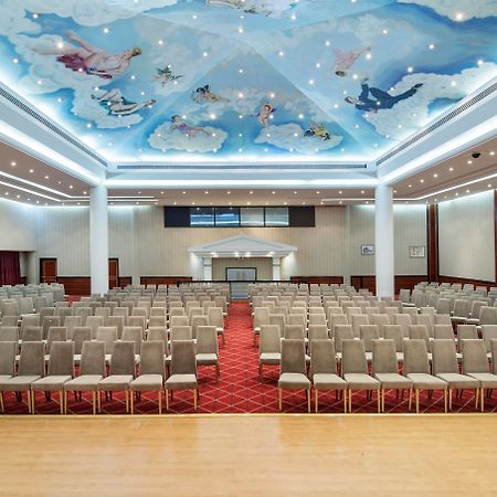 松树湾旅游度假酒店 库萨达斯 外观 照片 The main conference hall