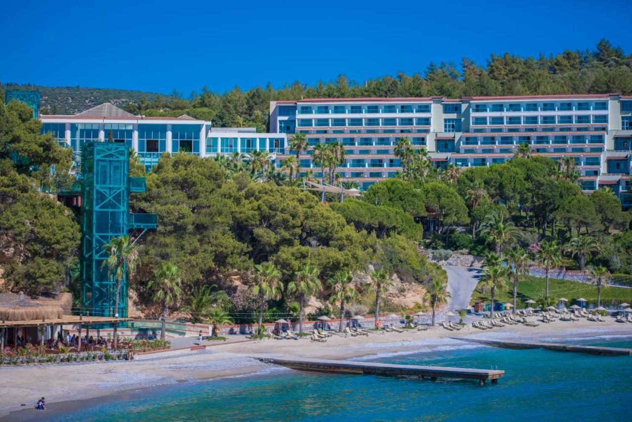 松树湾旅游度假酒店 库萨达斯 外观 照片 The resort in 2014