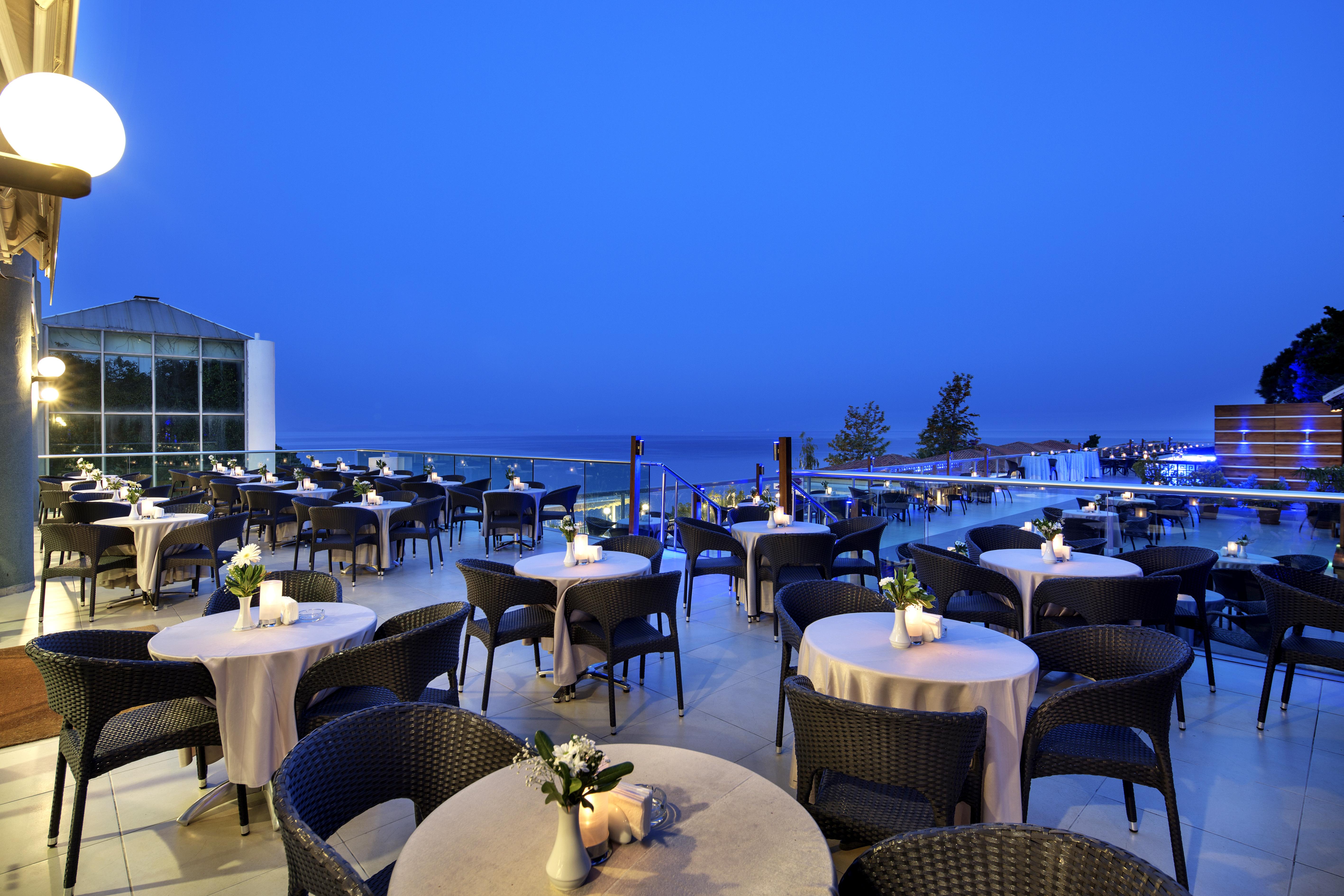 松树湾旅游度假酒店 库萨达斯 外观 照片 Sky Bar